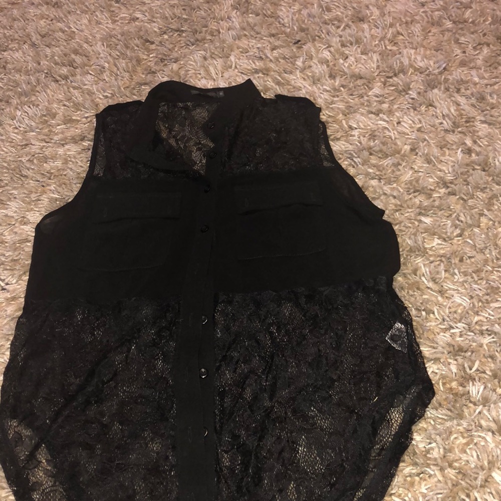 women’s shirt